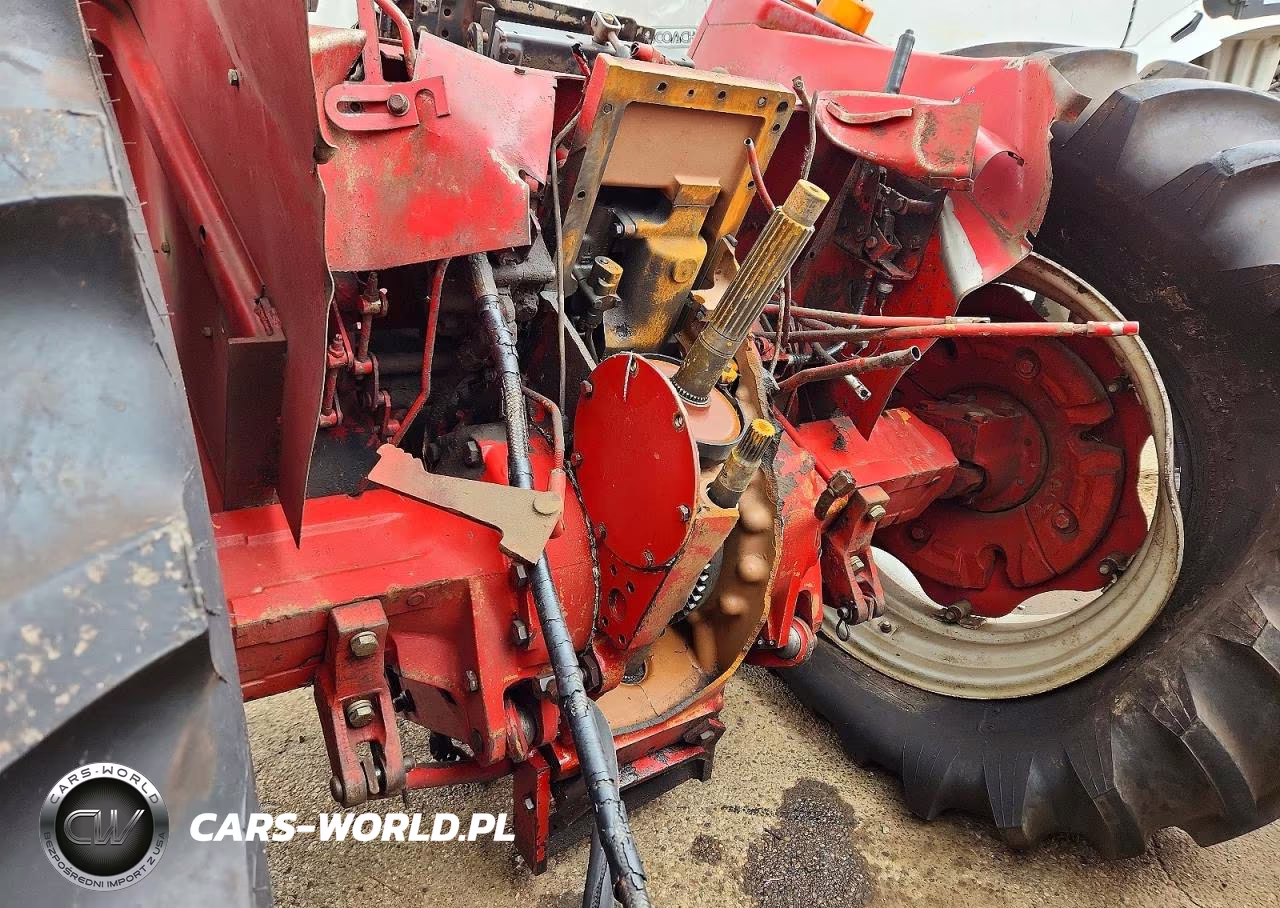 1983 False Harvester 584 - 2250 VIN:08108220016715 - 9