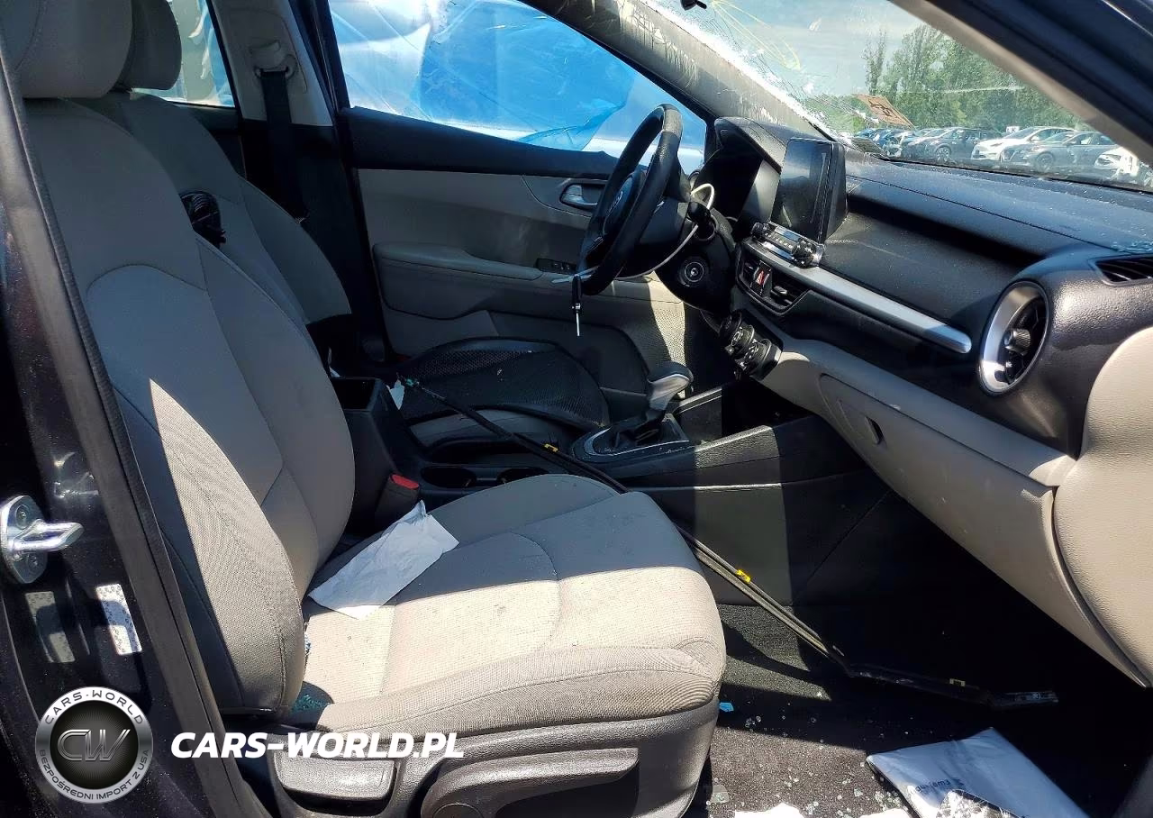 2021 Kia Forte Lxs VIN:3KPF24AD0ME373467 - 7