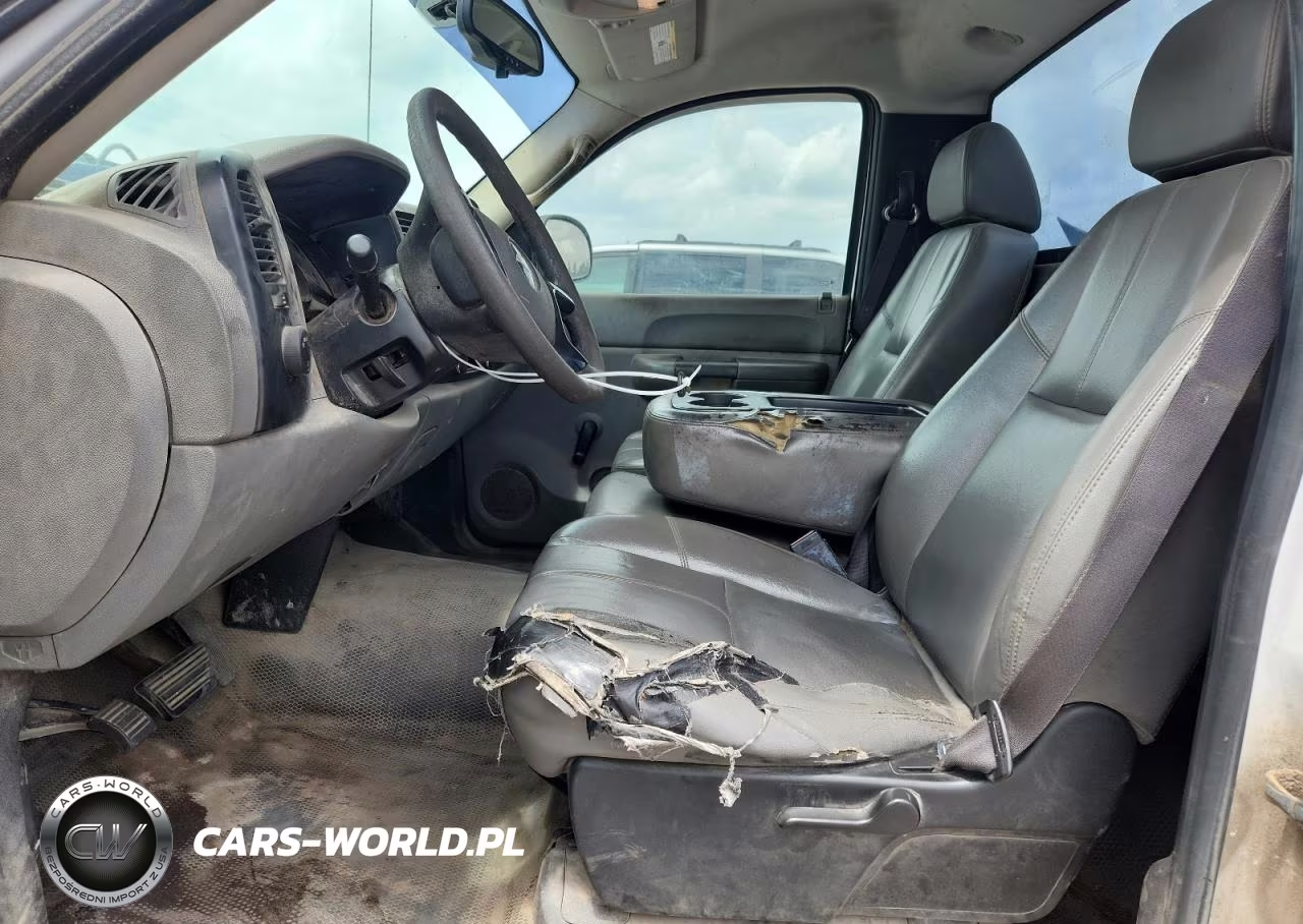2008 Chevrolet Silverado C1500 VIN:1GCEC14C98Z317015 - 7