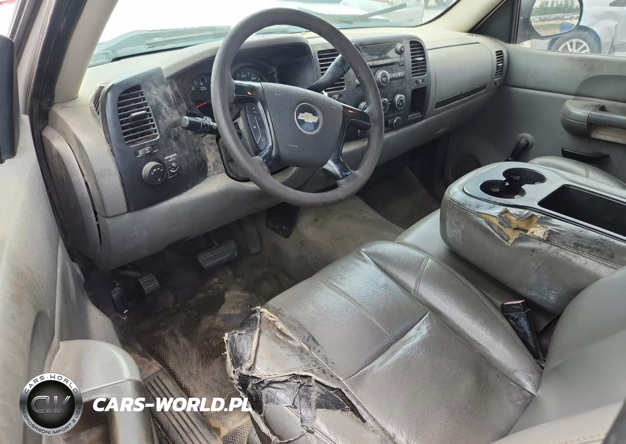 2008 Chevrolet Silverado C1500 VIN:1GCEC14C98Z317015 - 8