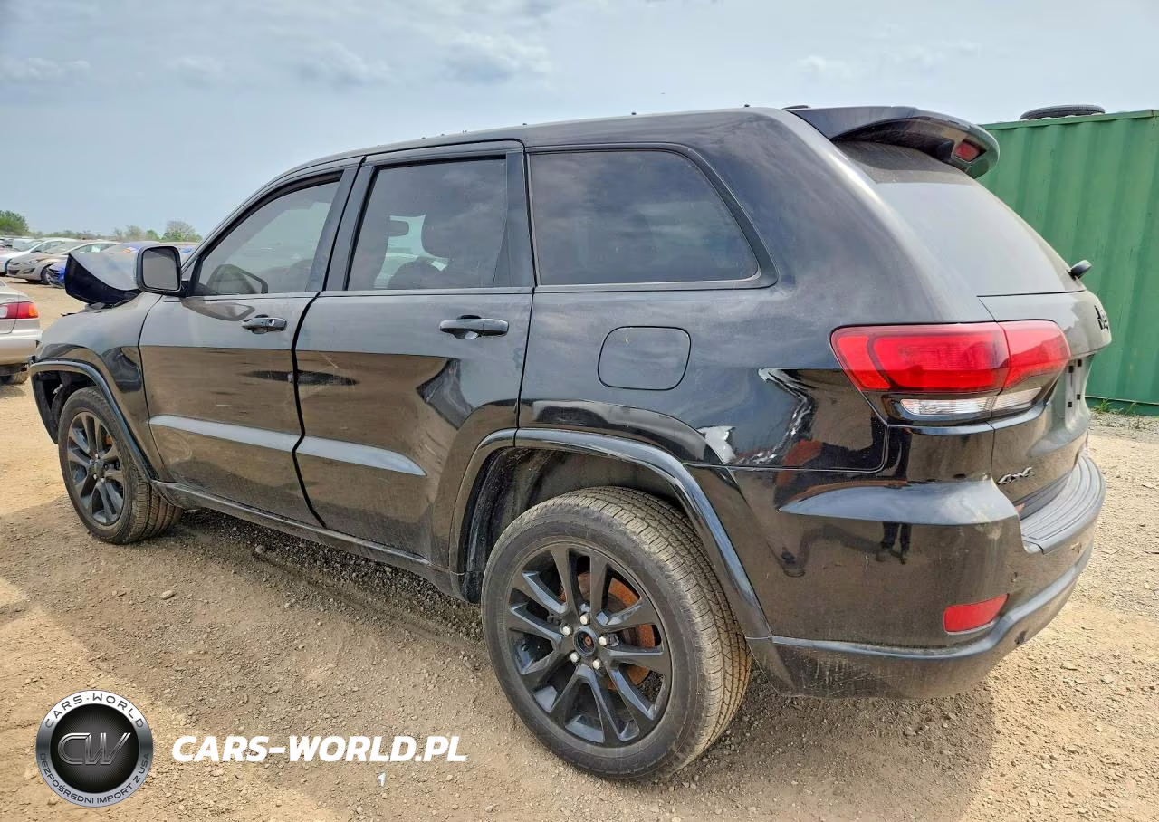 2018 Jeep Grand Cherokee Laredo VIN:1C4RJFAG2JC500373 - 2