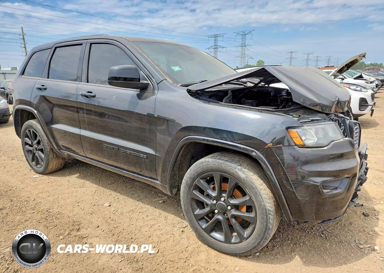 2018 Jeep Grand Cherokee Laredo VIN:1C4RJFAG2JC500373 - 4