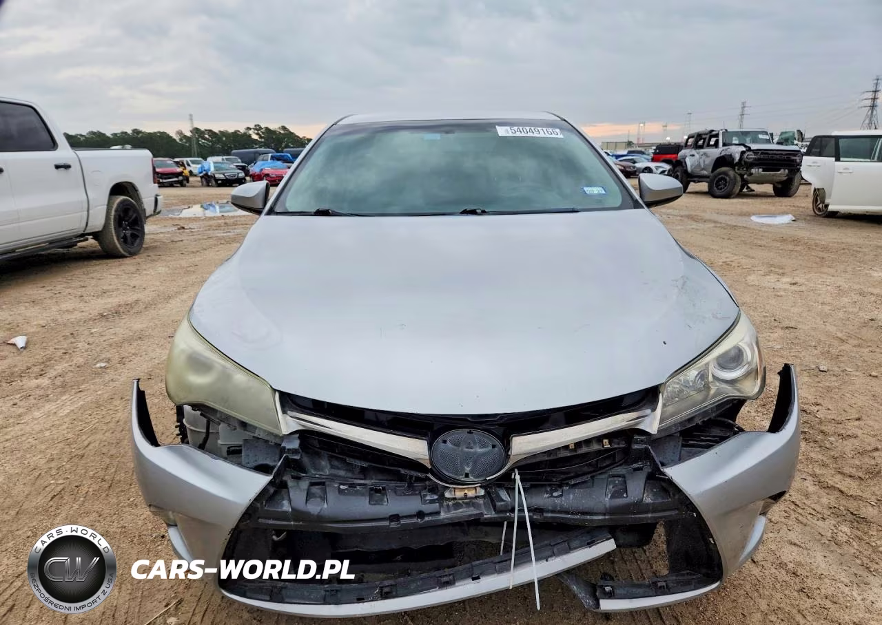 2017 Toyota Camry Se VIN:4T1BF1FK3HU644985 - 5