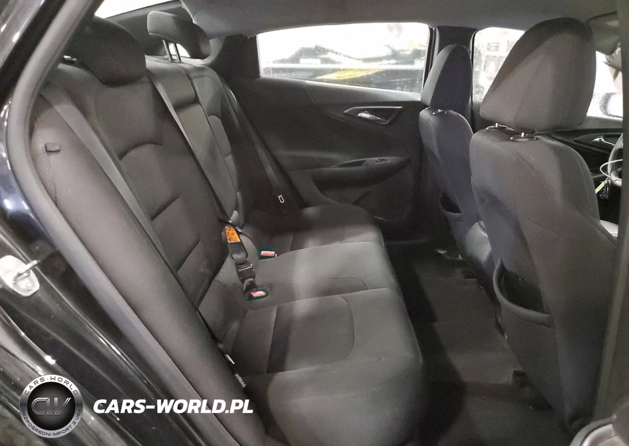 2018 Chevrolet Malibu Ls VIN:1G1ZB5ST6JF282755 - 10