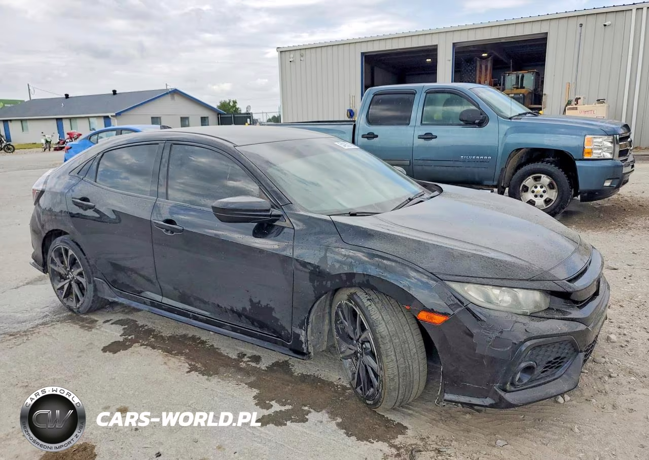 2018 Honda Civic Sport VIN:SHHFK7H48JU208746 - 4