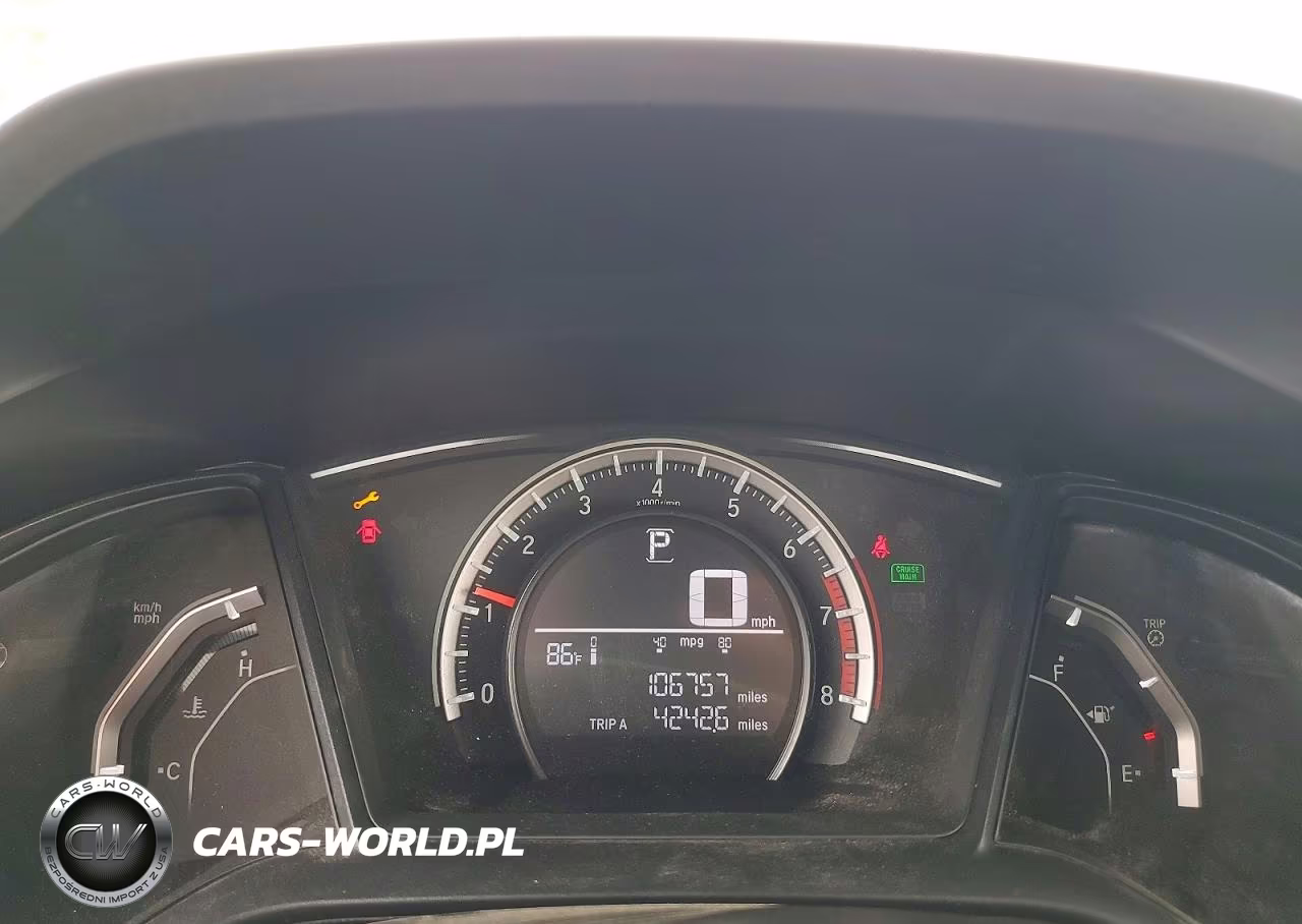 2018 Honda Civic Sport VIN:SHHFK7H48JU208746 - 9