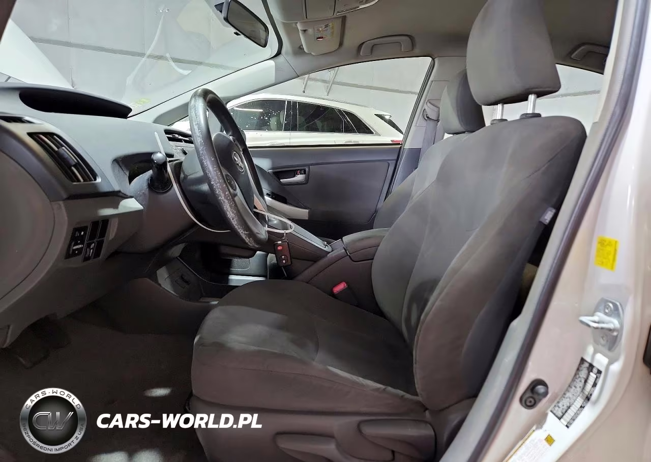 2011 Toyota Prius Two VIN:JTDKN3DUXB0269022 - 7