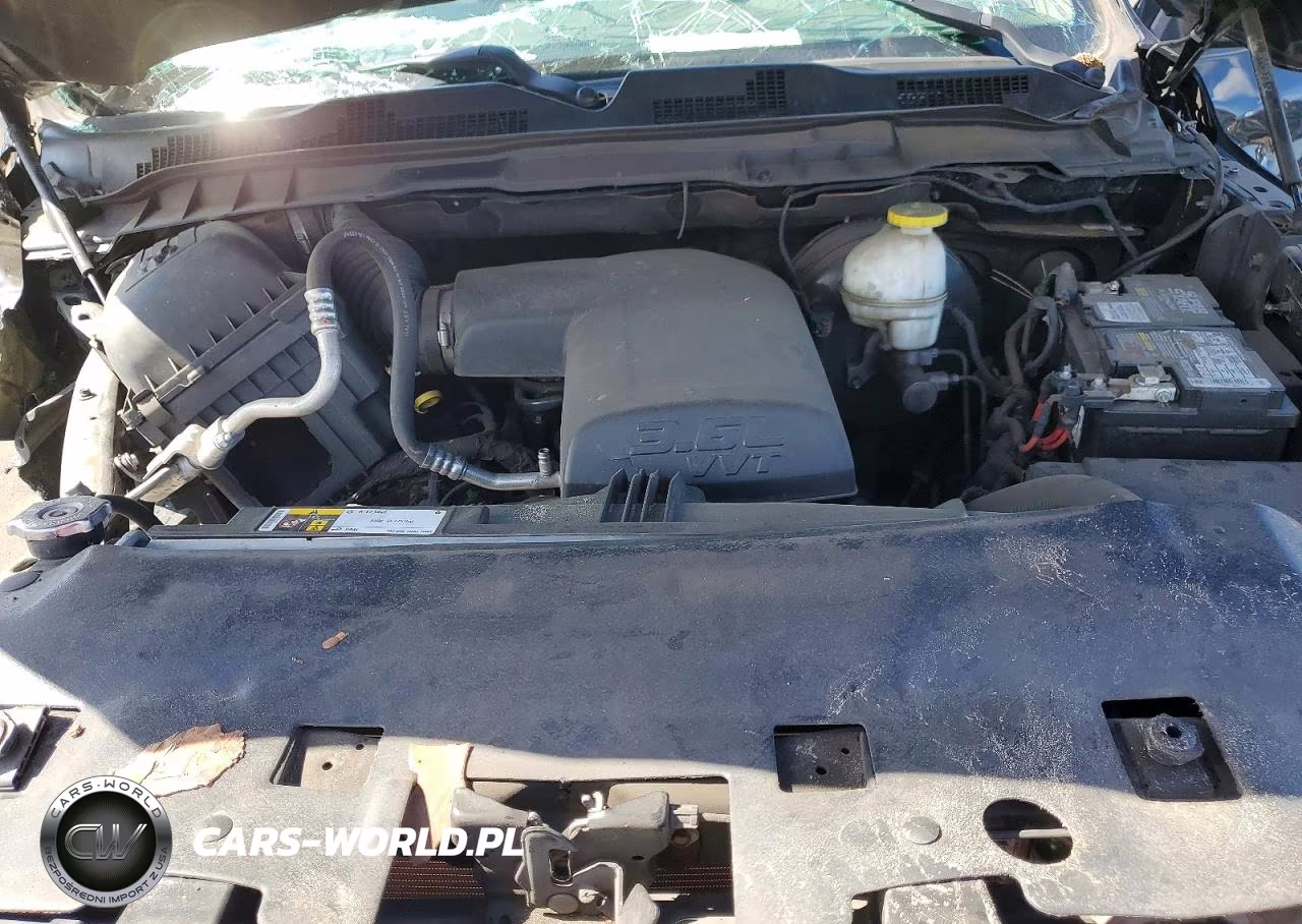 2019 Ram 1500 Classic Tradesman VIN:1C6RR7FG0KS577474 - 11