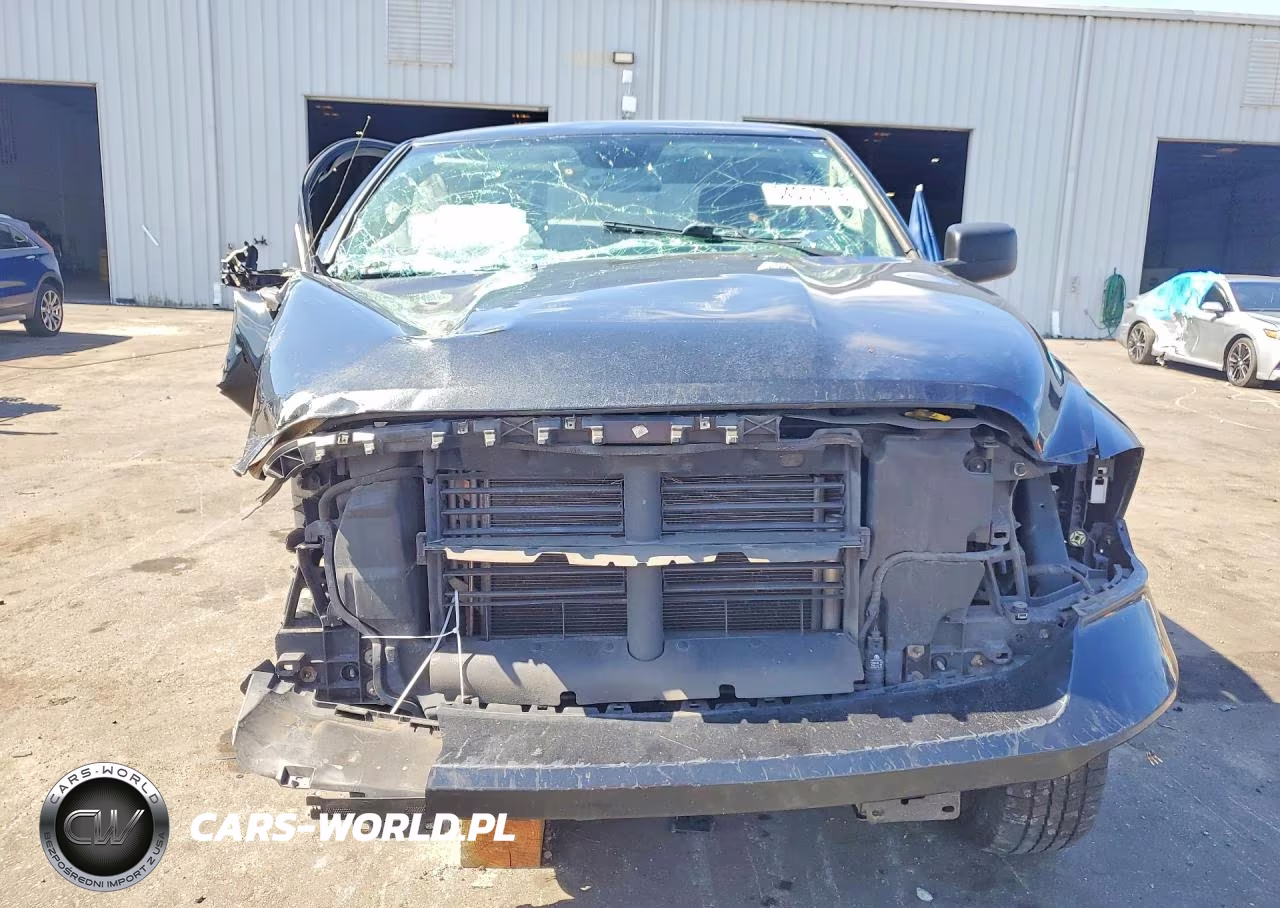 2019 Ram 1500 Classic Tradesman VIN:1C6RR7FG0KS577474 - 5