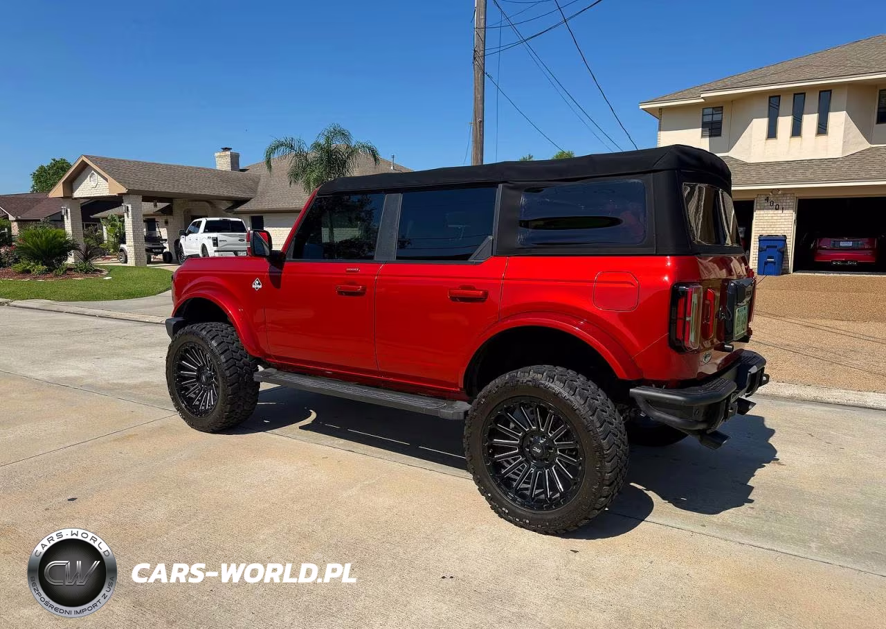 2022 Ford Bronco Base VIN:1FMDE5DHXNLB48769 - 3