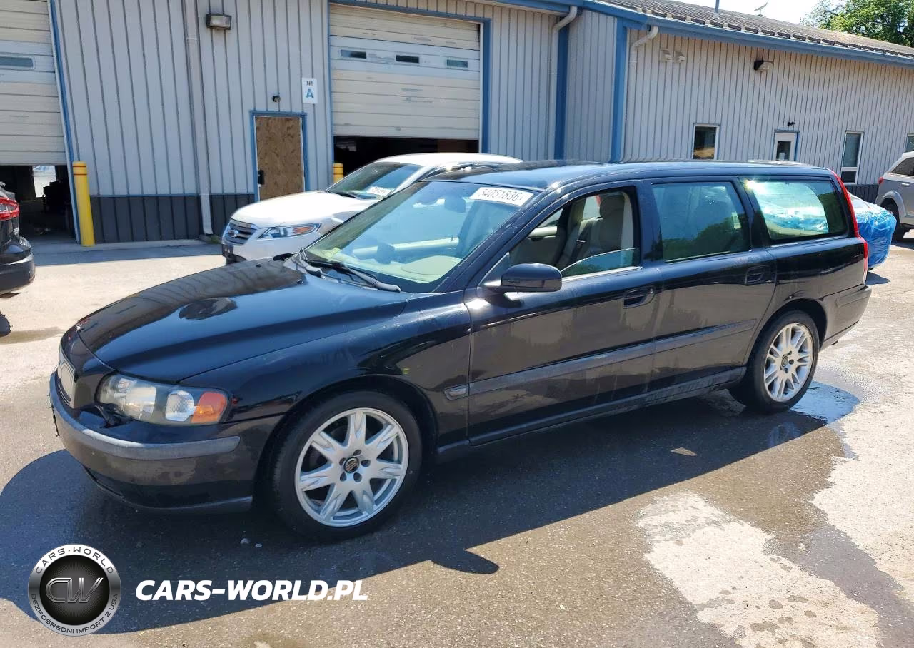 VOLVO V70 FWD