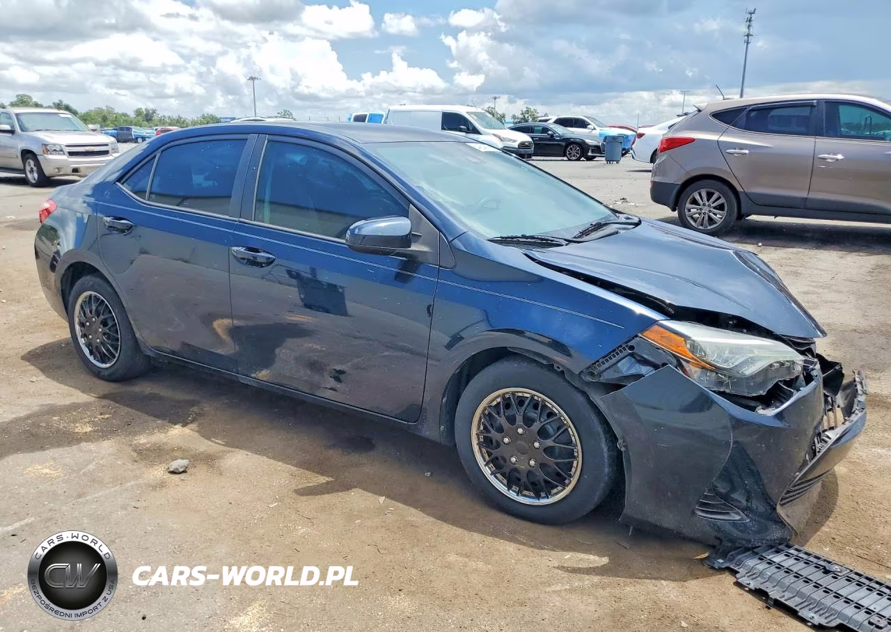 2019 Toyota Corolla Le VIN:2T1BURHE8KC163764 - 4