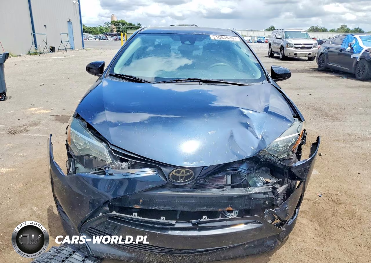 2019 Toyota Corolla Le VIN:2T1BURHE8KC163764 - 5