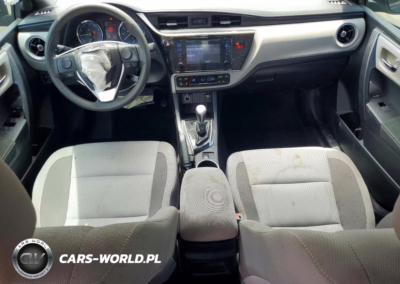 2019 Toyota Corolla Le VIN:2T1BURHE8KC163764 - 8