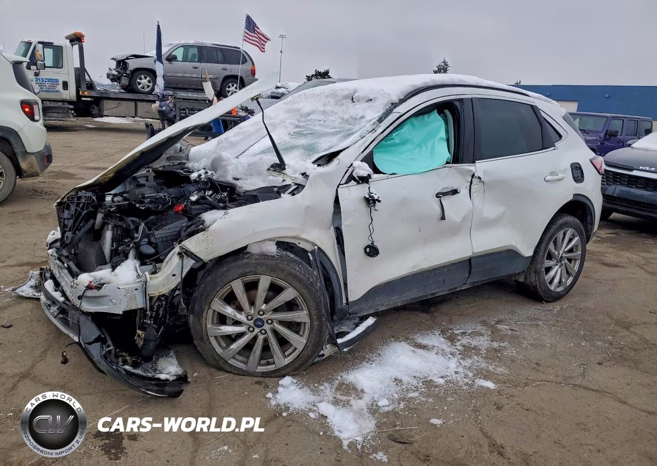 2022 Ford Escape Titanium – zdjęcie 1 z 12