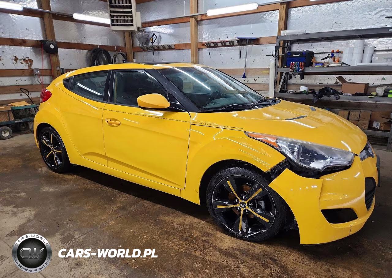 2014 Hyundai Veloster Base VIN:KMHTC6AD9EU196895 - 4