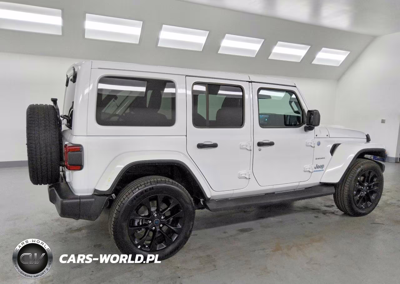 2024 Jeep Wrangler Sahara 4Xe VIN:1C4RJXP64RW370076 - 3