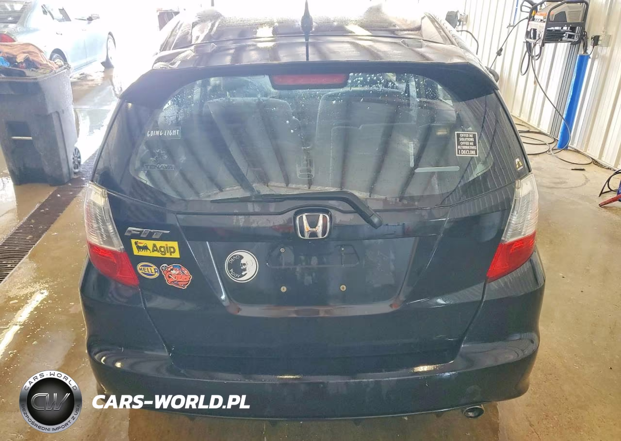 2013 Honda Fit Sport VIN:JHMGE8H59DC049277 - 6