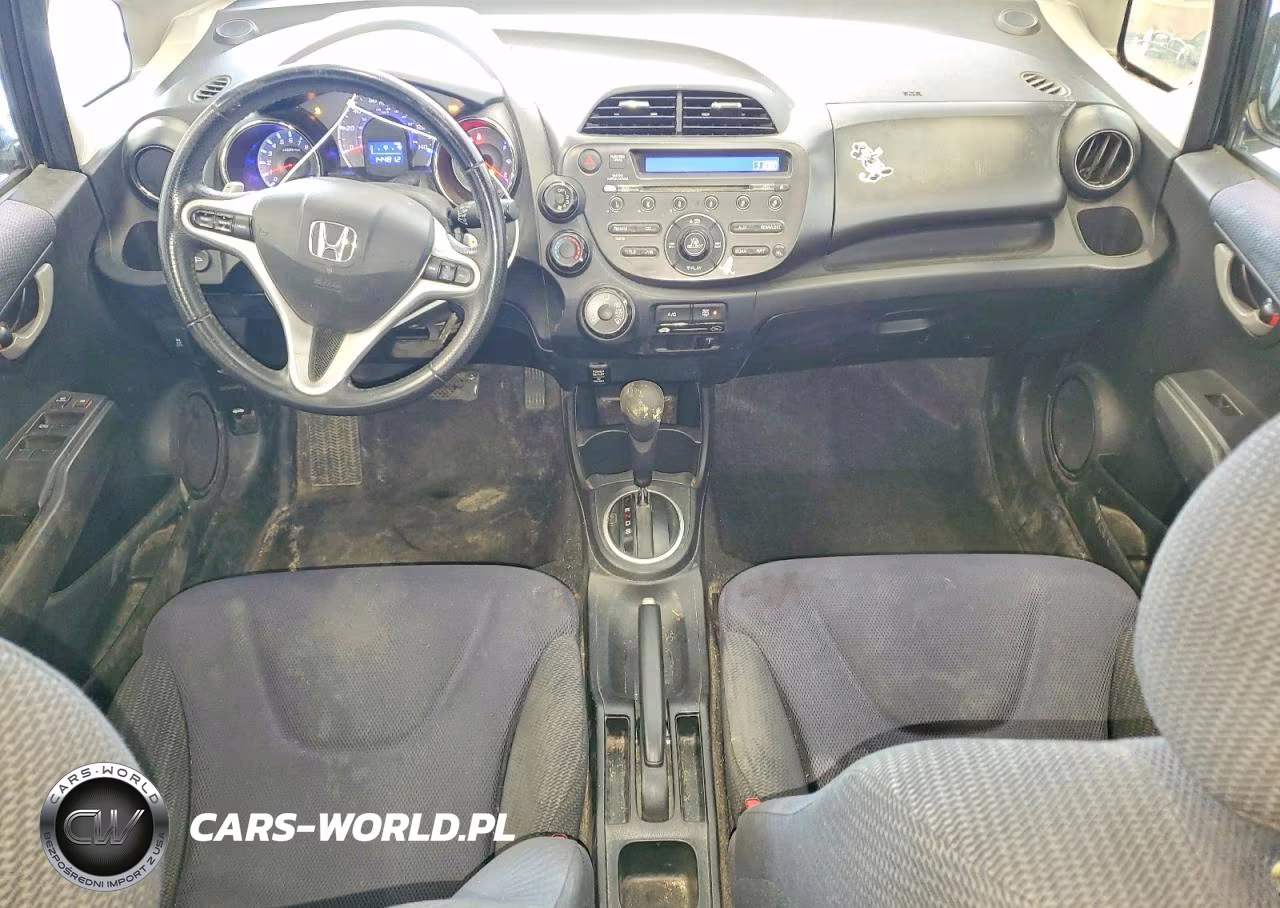 2013 Honda Fit Sport VIN:JHMGE8H59DC049277 - 8