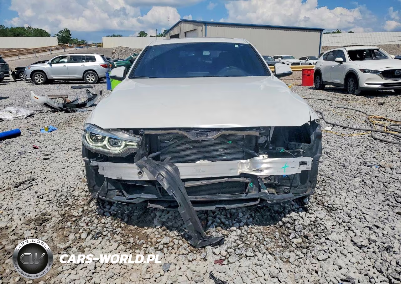 2017 BMW 330 Xi VIN:WBA8D9G3XHNU66025 - 5