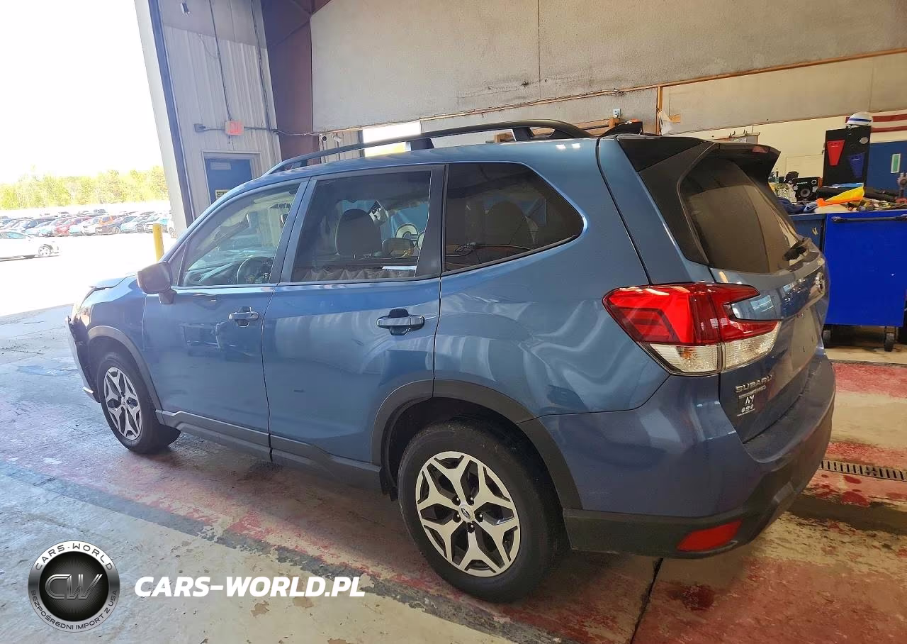2024 Subaru Forester Premium VIN:JF2SKADC7RH489848 - 2