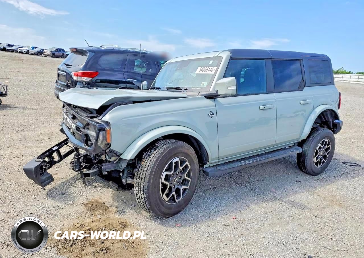 2024 Ford Bronco Outer Banks – zdjęcie 1 z 13