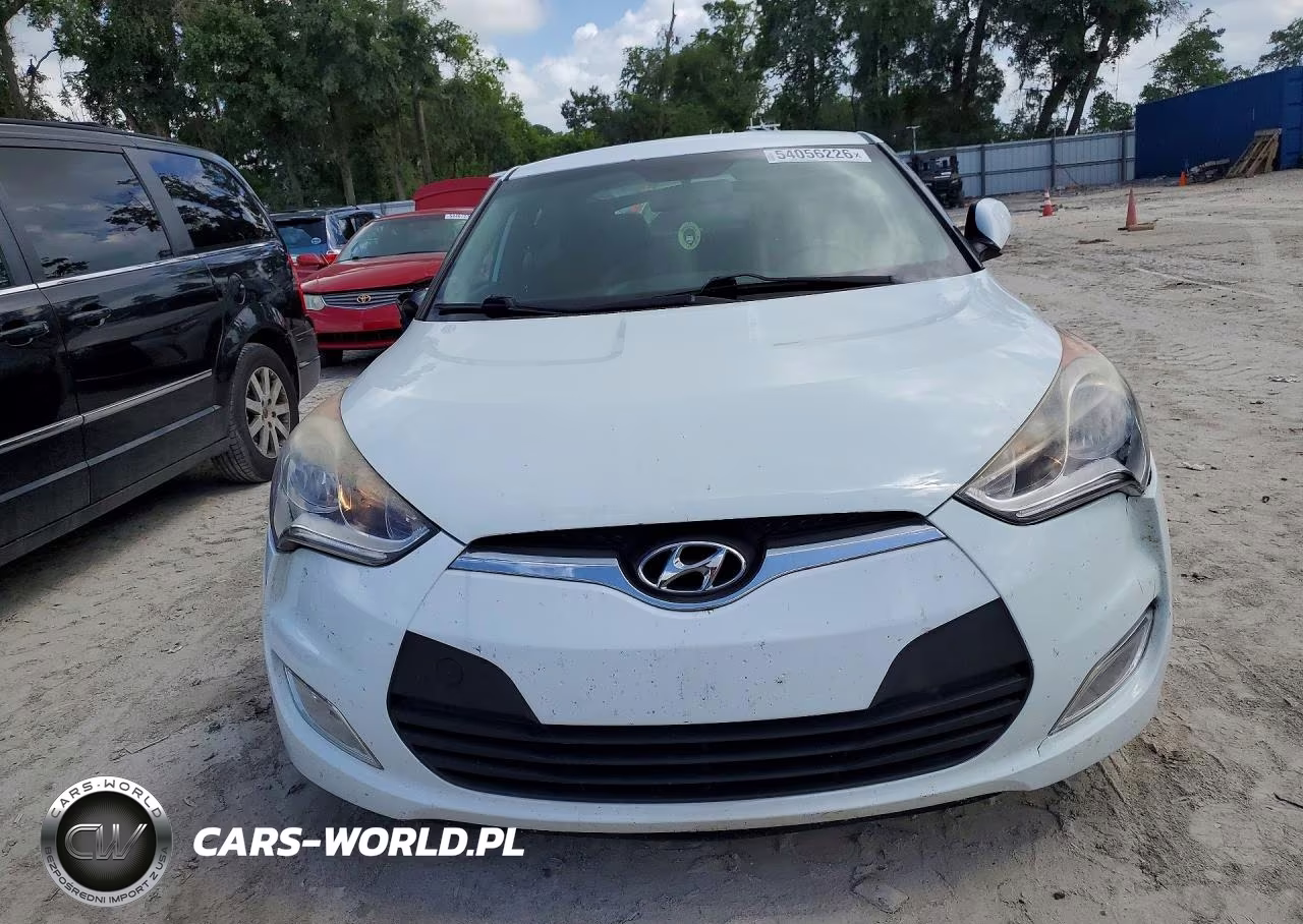 2017 Hyundai Veloster Base VIN:KMHTC6AD0HU308522 - 5
