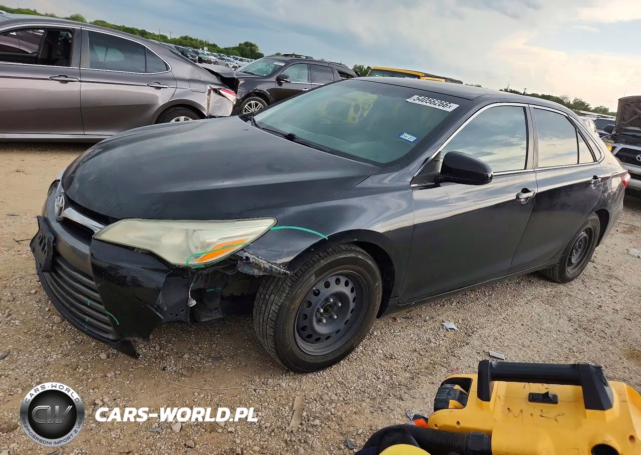 2015 Toyota Camry Le