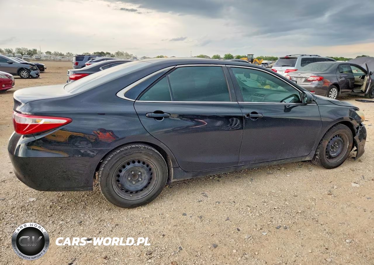 2015 Toyota Camry Le VIN:4T4BF1FK6FR506375 - 3