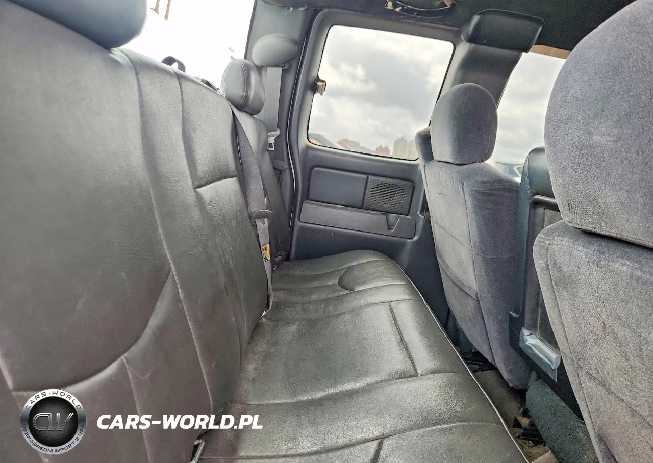 2007 Chevrolet Silverado C1500 Classic VIN:1GCEC19X37Z108007 - 10
