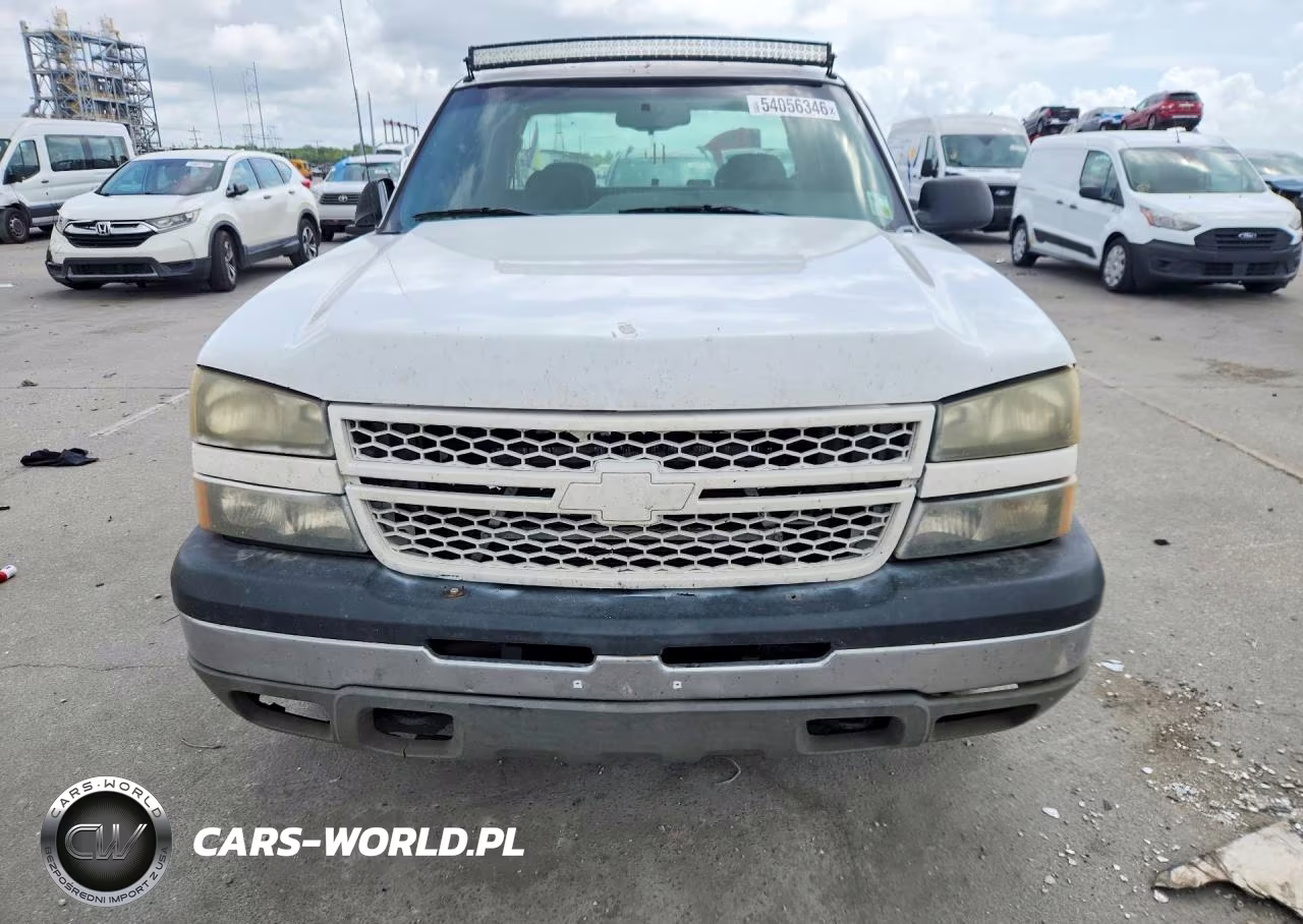 2007 Chevrolet Silverado C1500 Classic VIN:1GCEC19X37Z108007 - 5