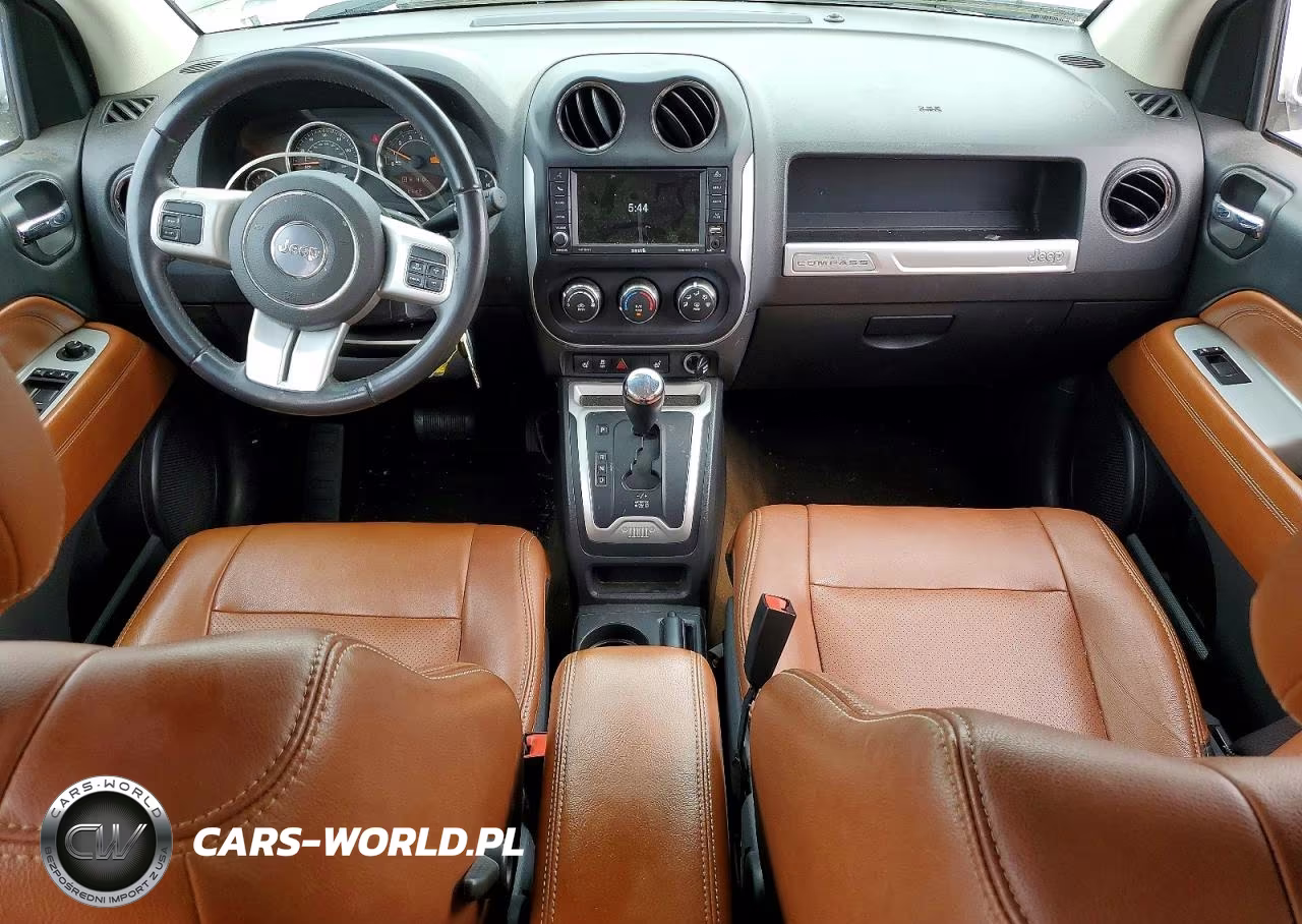 2017 Jeep Compass Latitude VIN:1C4NJCEA3HD118098 - 8