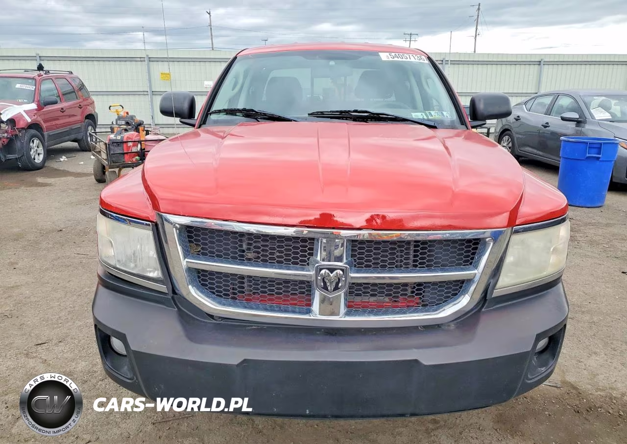 2011 Dodge Dakota Laramie VIN:1D7RW5GP0BS589568 - 5