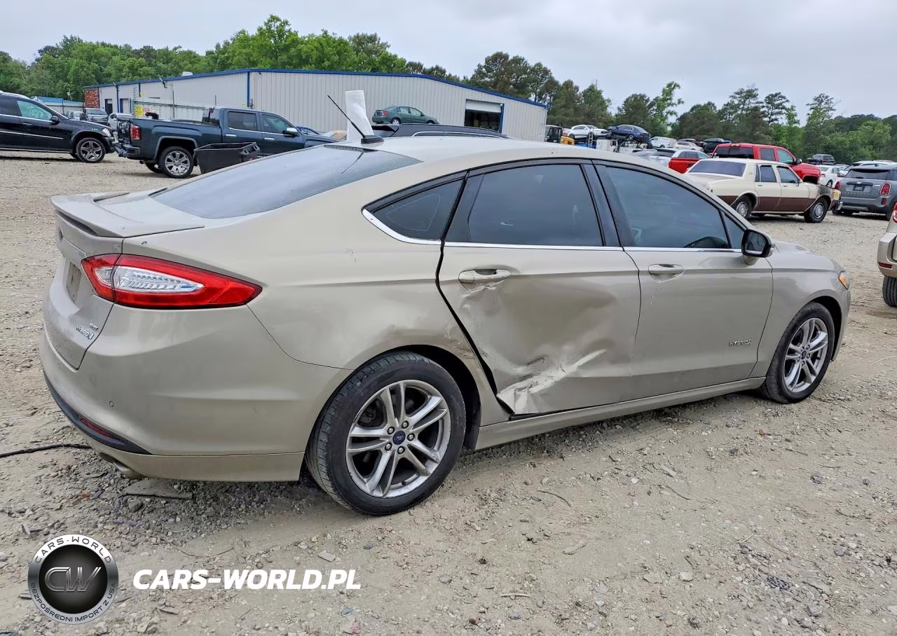 2016 Ford Fusion Se Hybrid VIN:3FA6P0LU7GR126473 - 3