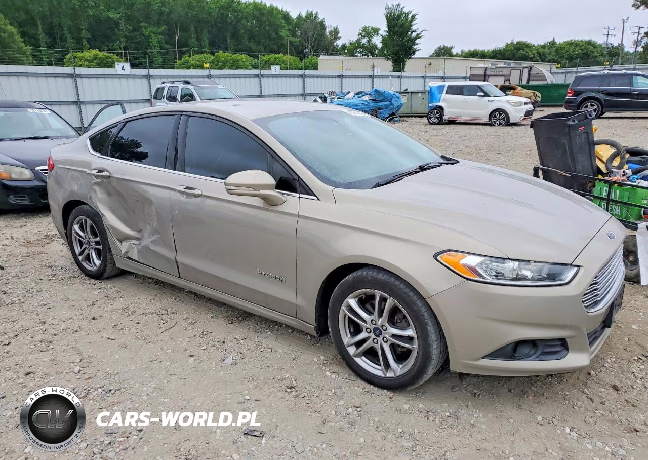 2016 Ford Fusion Se Hybrid VIN:3FA6P0LU7GR126473 - 4