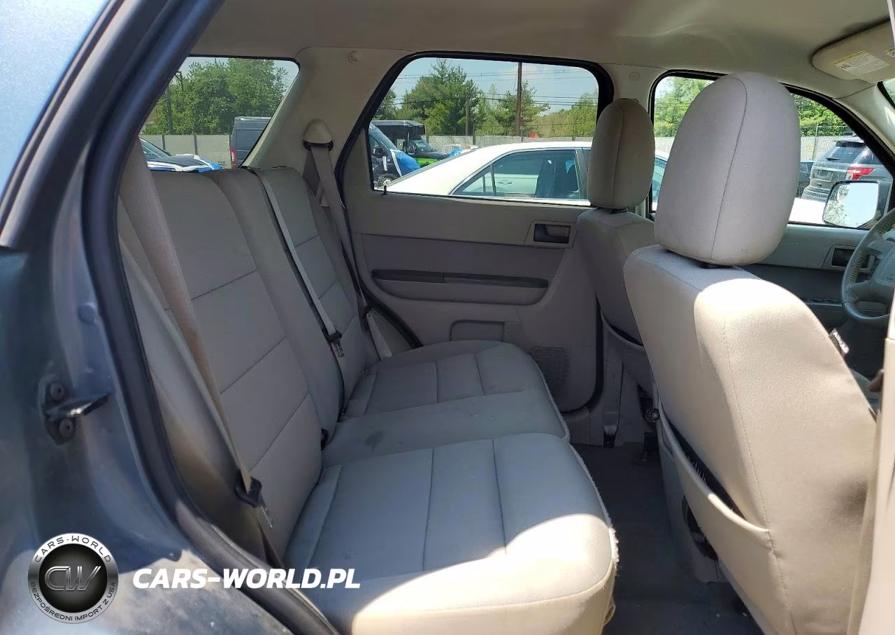 2010 Ford Escape Xlt VIN:1FMCU0DG2AKC60927 - 11
