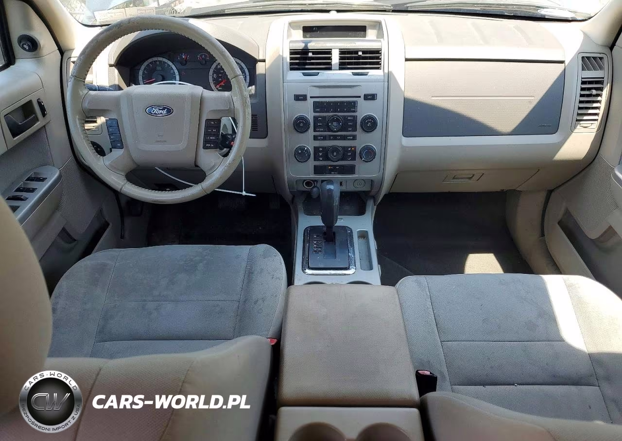 2010 Ford Escape Xlt VIN:1FMCU0DG2AKC60927 - 8