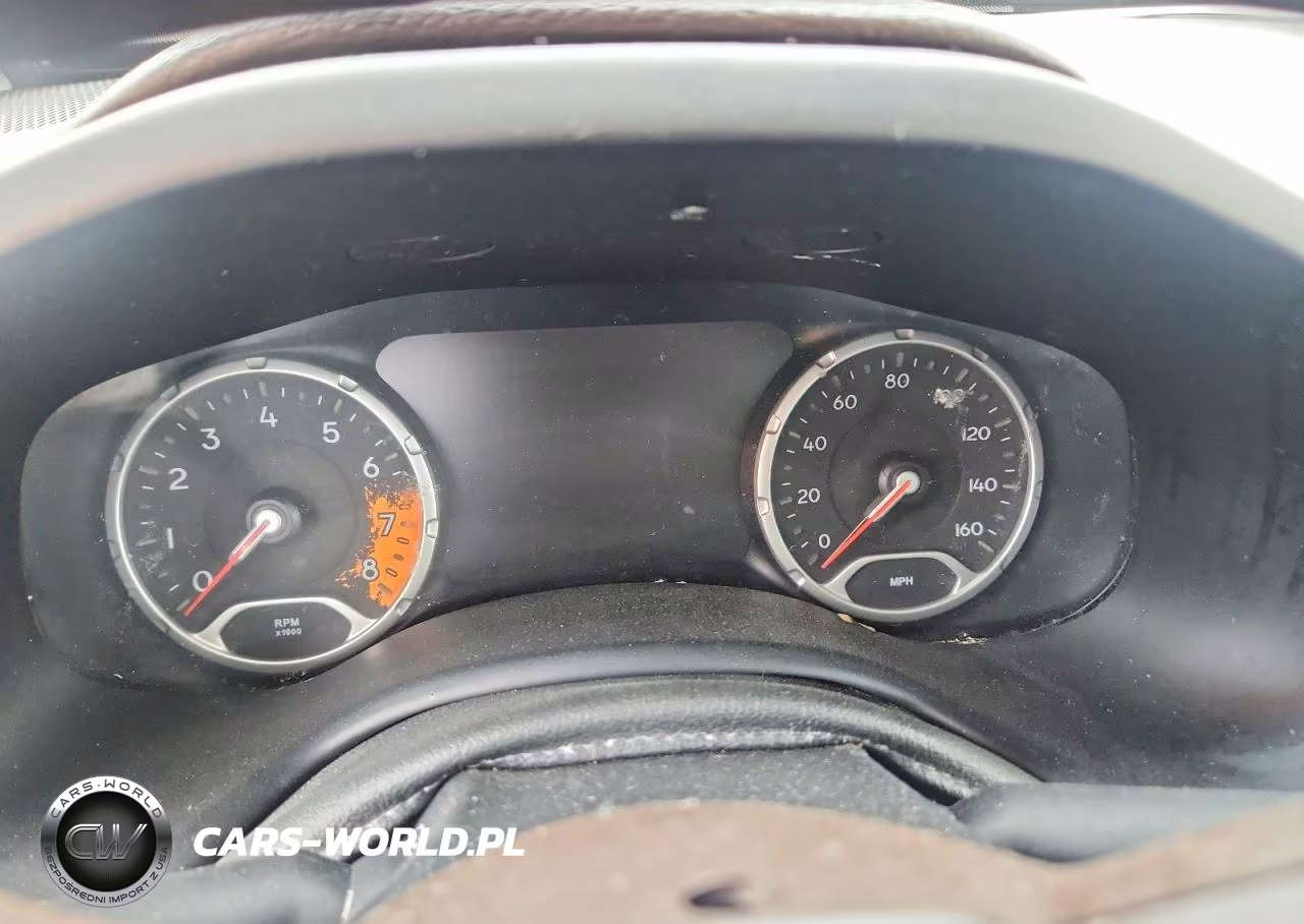 2016 Jeep Renegade Limited VIN:ZACCJBDTXGPD03866 - 9