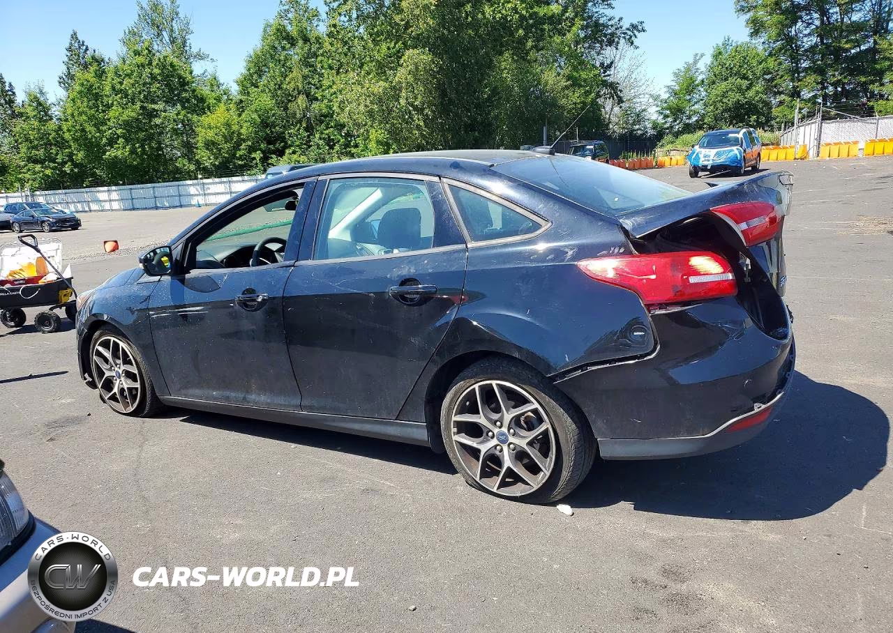 2017 Ford Focus Sel VIN:1FADP3H22HL324250 - 2