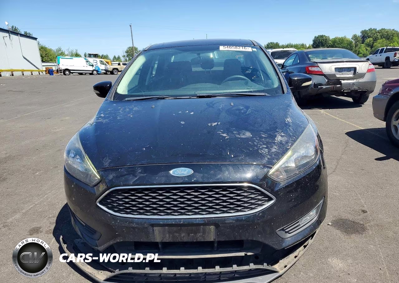 2017 Ford Focus Sel VIN:1FADP3H22HL324250 - 5
