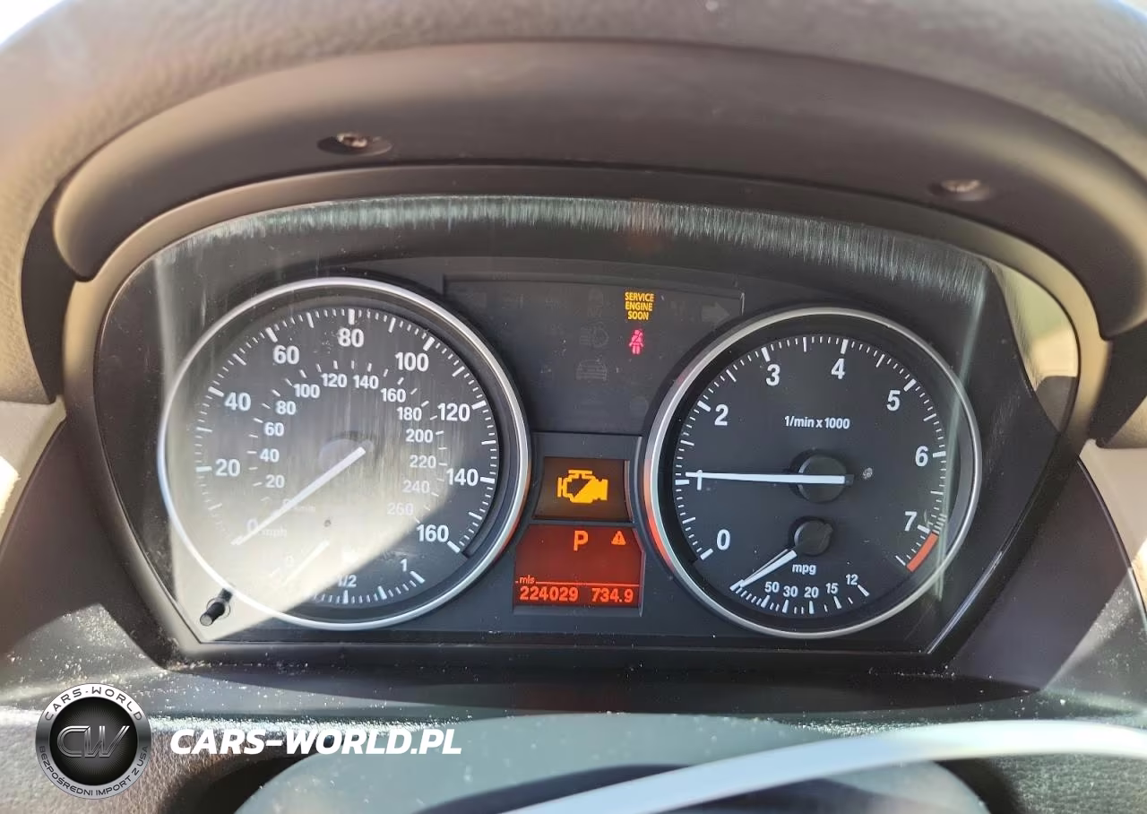 2013 BMW X1 xDrive28I VIN:WBAVL1C50DVR87764 - 9