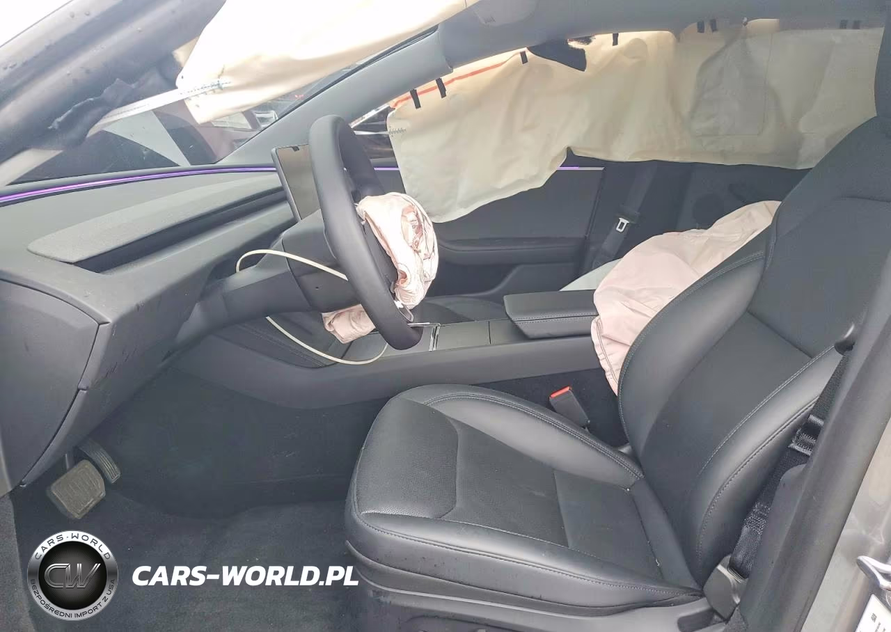 2025 Tesla Model 3 VIN:5YJ3E1EA8SF056374 - 7
