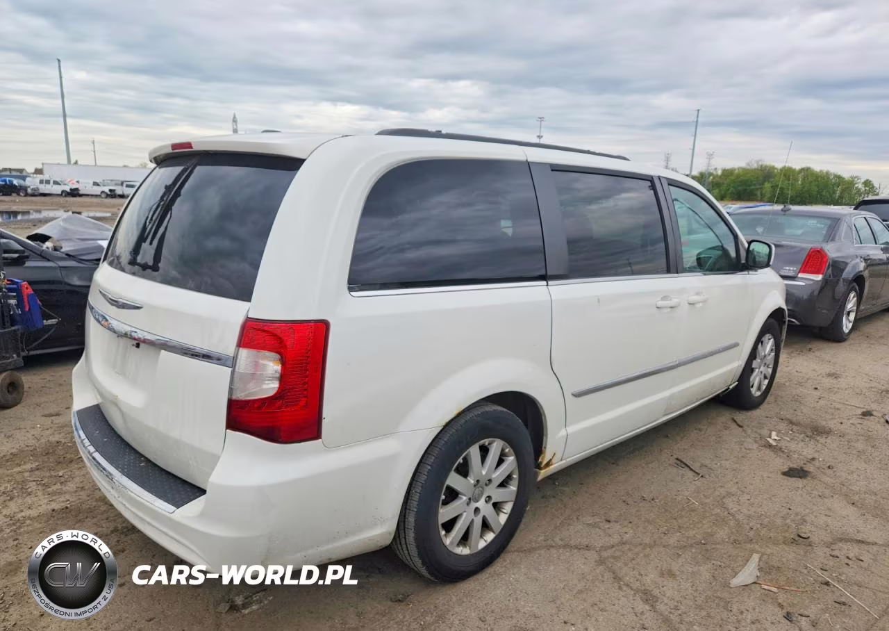 2013 Chrysler Town & Country Touring VIN:2C4RC1BG5DR588309 - 3