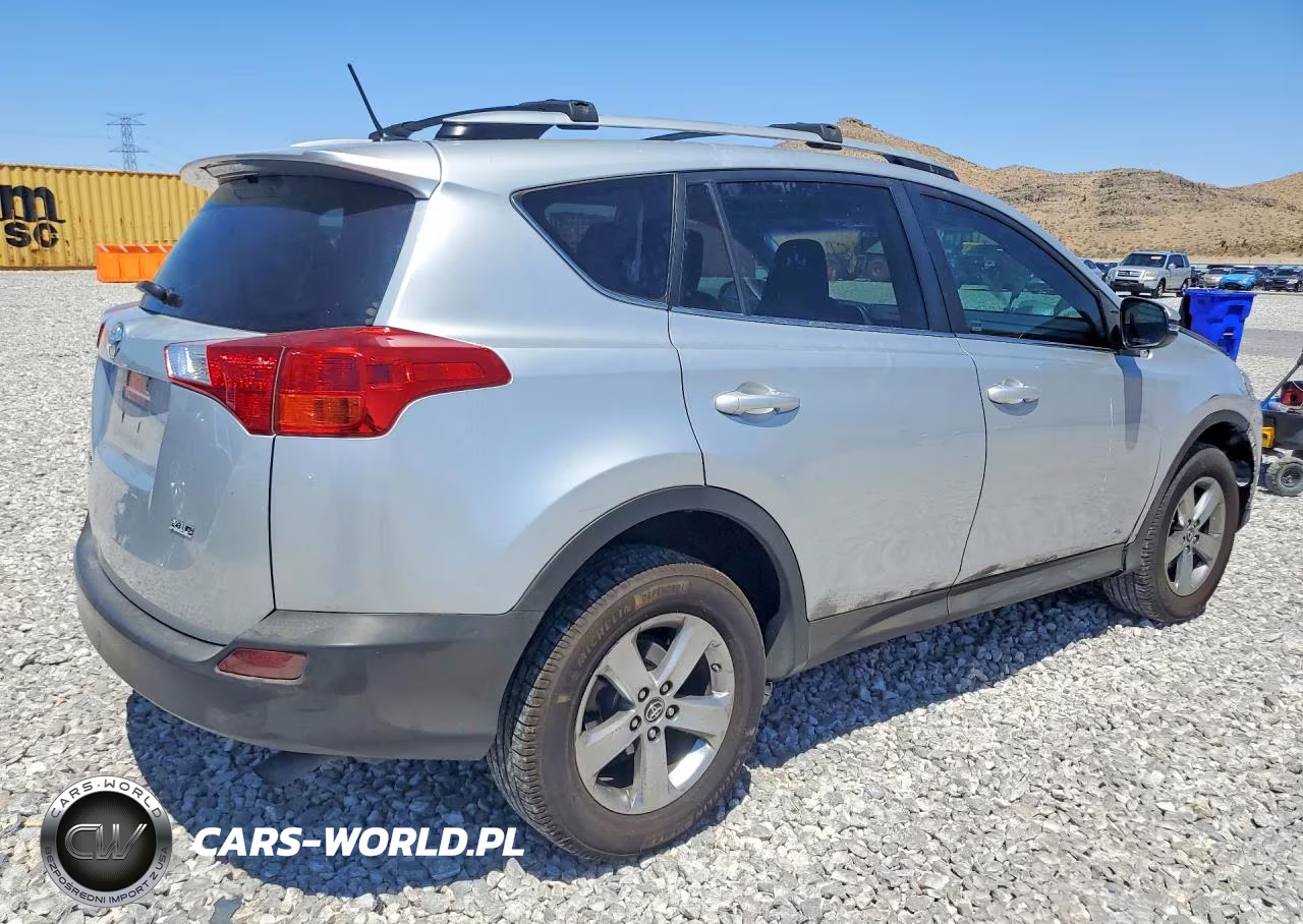 2015 Toyota Rav4 Xle VIN:2T3WFREV6FW154332 - 3