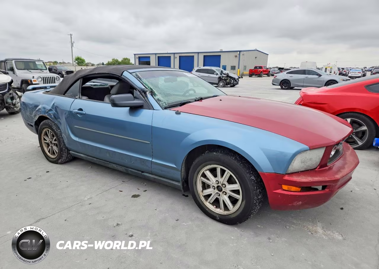 2007 Ford Mustang VIN:1ZVFT84N375273319 - 4