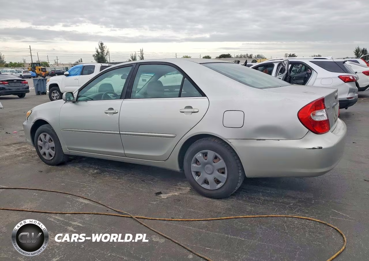 2004 Toyota Camry Le VIN:JTDBE32K640272195 - 2