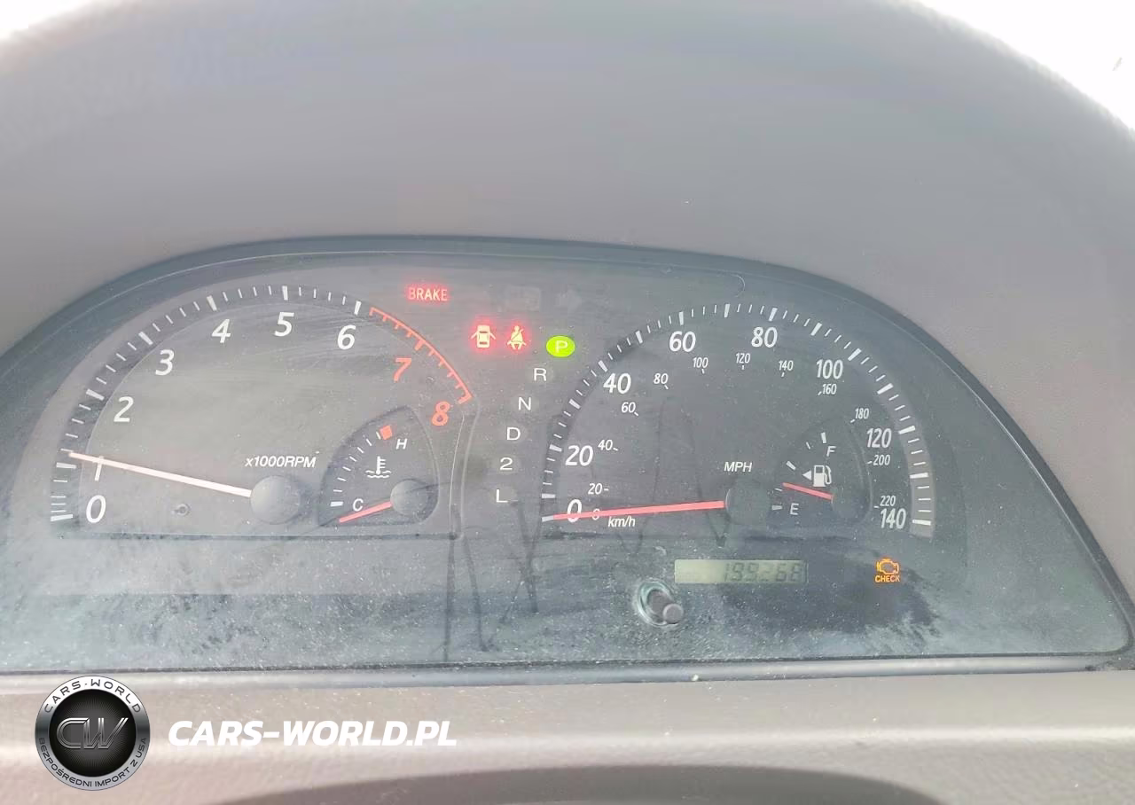 2004 Toyota Camry Le VIN:JTDBE32K640272195 - 9