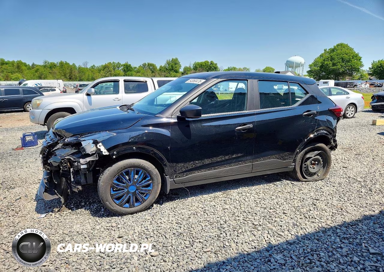 2023 Nissan Kicks S