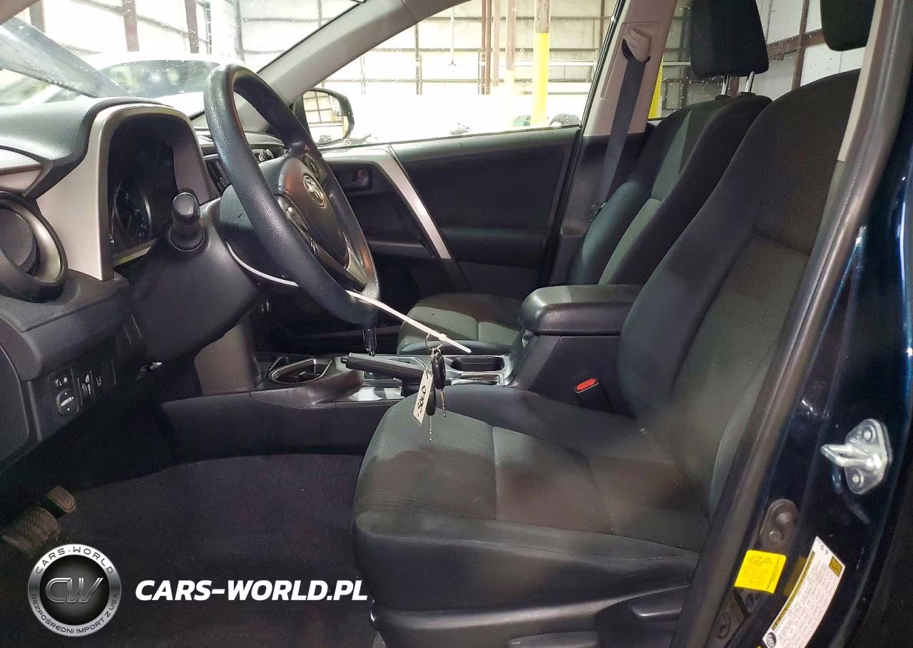 2018 Toyota Rav4 Le VIN:JTMZFREV2JJ749473 - 7