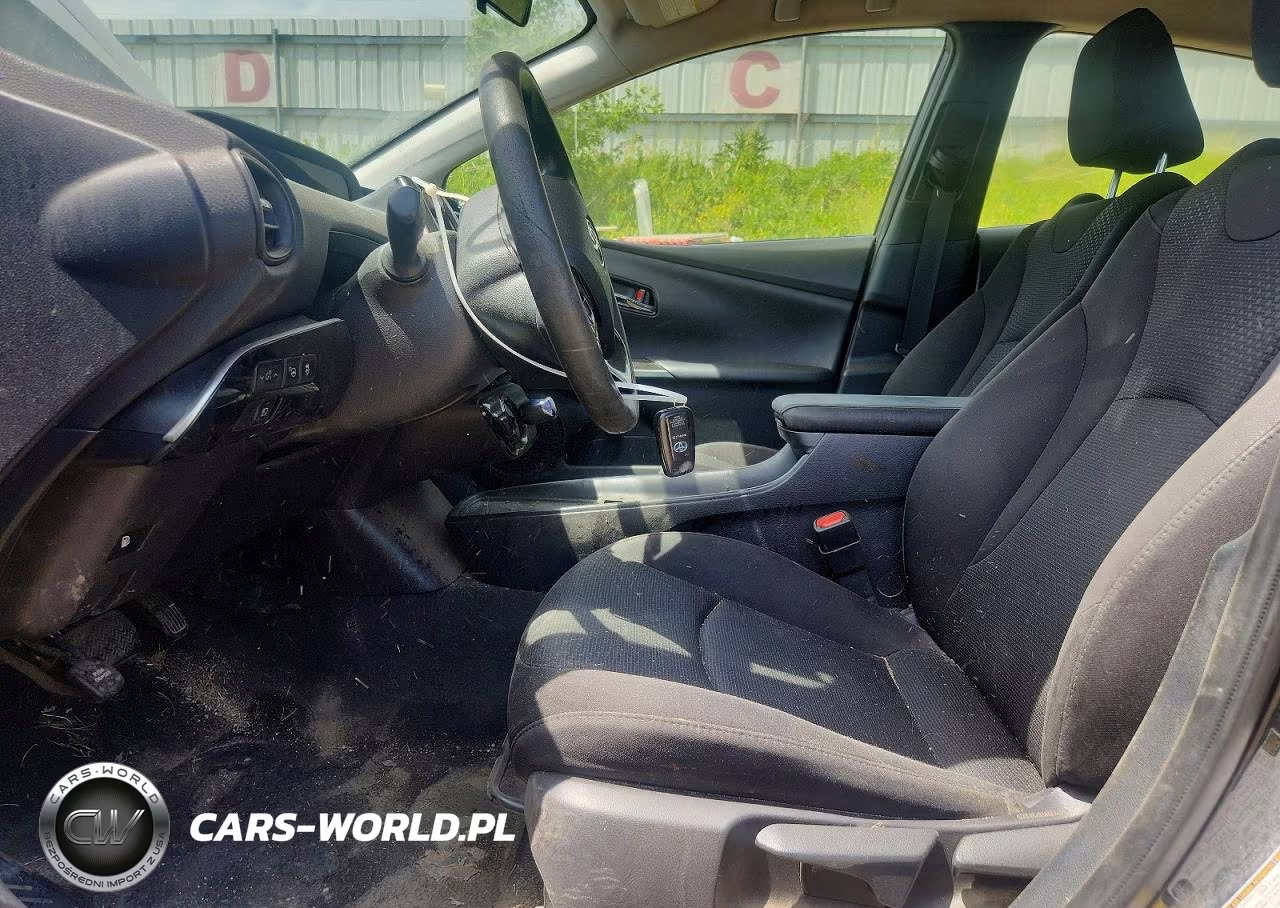 2021 Toyota Prius Le VIN:JTDKAMFU7M3151395 - 7
